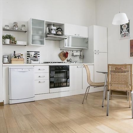 Lovely Sempione Apartment Milan Luaran gambar
