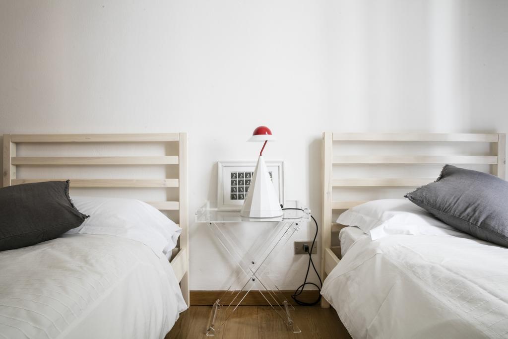 Lovely Sempione Apartment Milan Luaran gambar